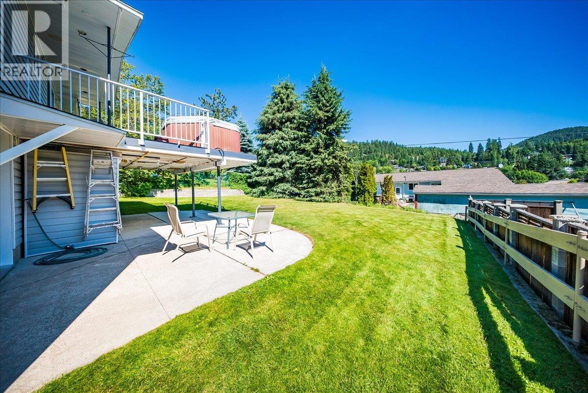 1618 Victoria Avenue, Rossland, British Columbia  V0G 1Y0 - Photo 53 - 10400116