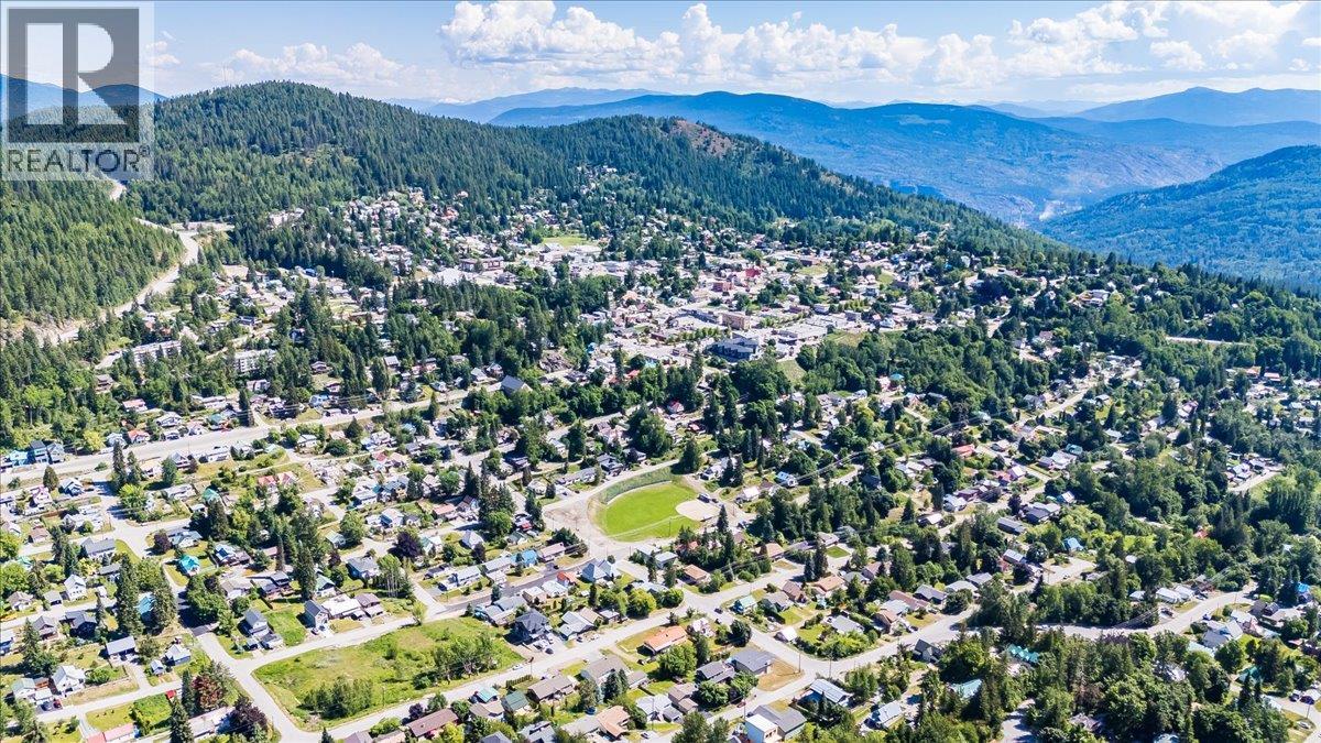 1618 Victoria Avenue, Rossland, British Columbia  V0G 1Y0 - Photo 59 - 10400116