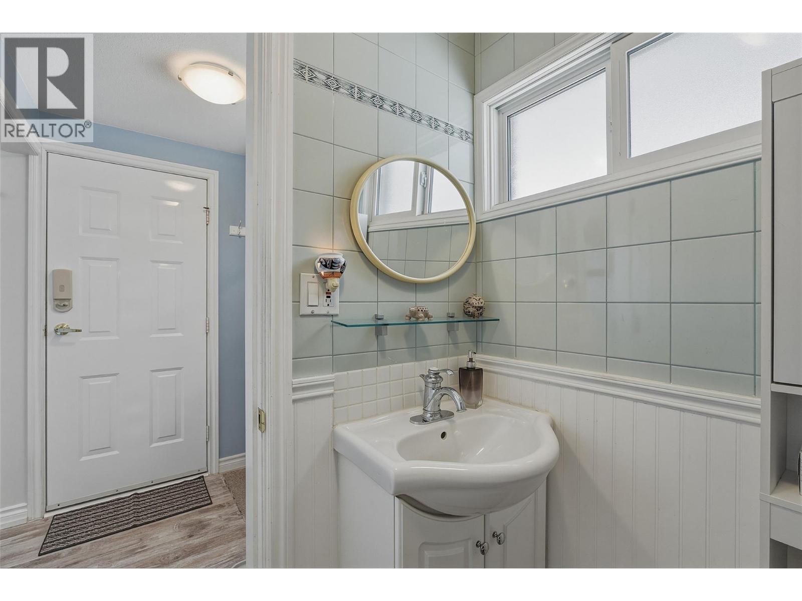 125 Corry Place, Penticton, British Columbia  V2A 3S2 - Photo 19 - 10400055