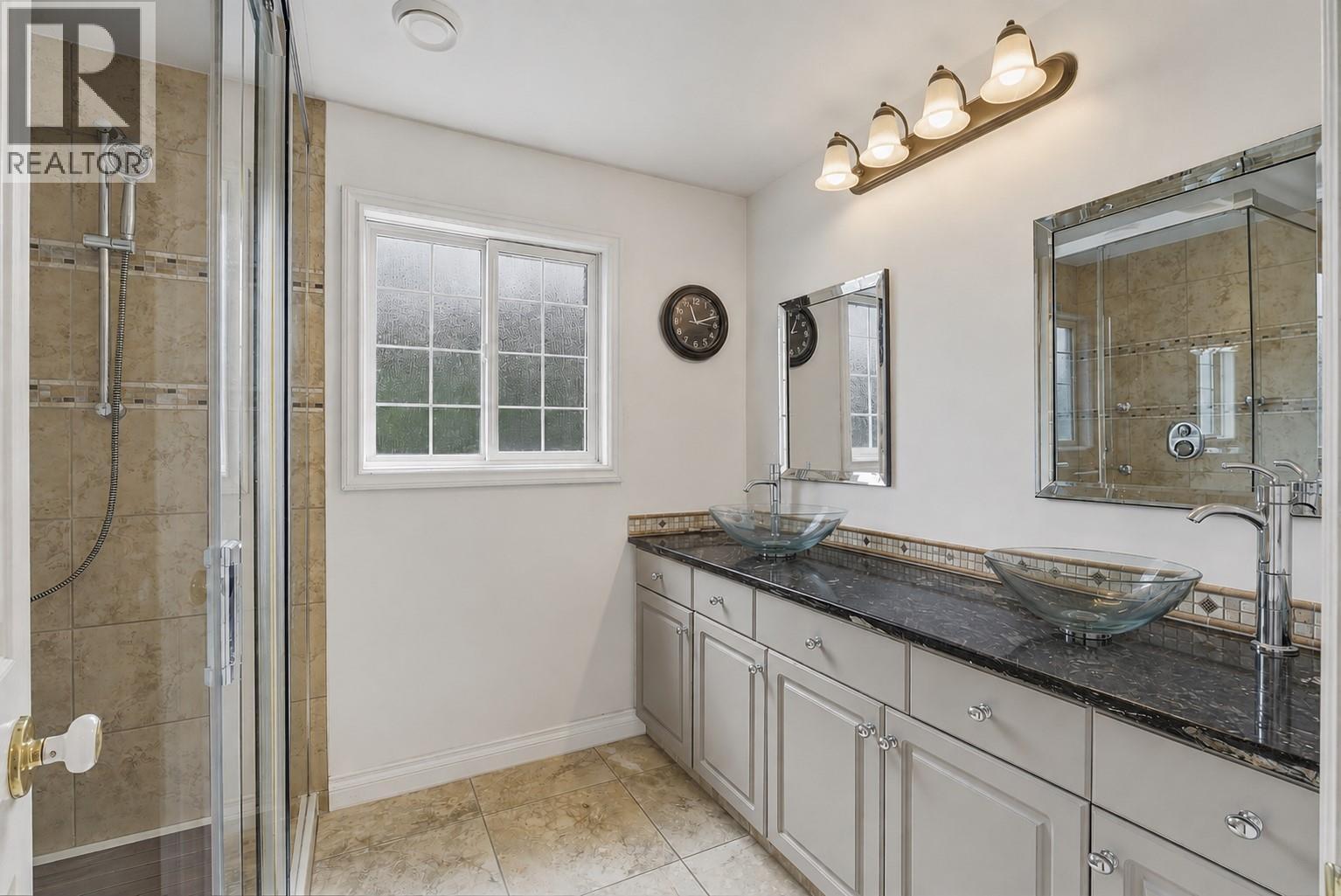 125 Corry Place, Penticton, British Columbia  V2A 3S2 - Photo 37 - 10400055