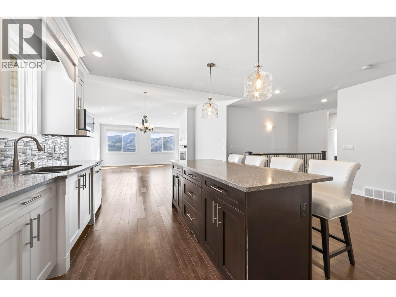 1868 Grouse Court, Kamloops, British Columbia  V2B 8S8 - Photo 10 - 10400289