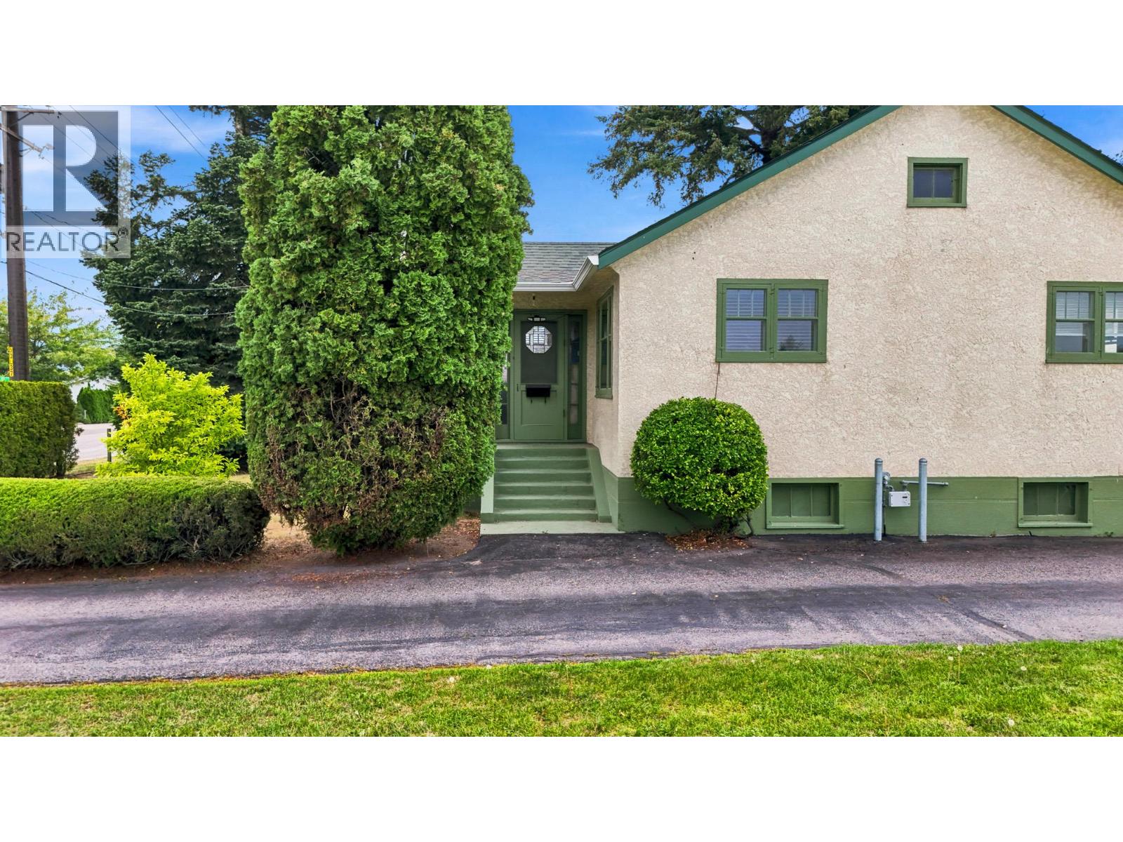 1666 Rutland Road, Kelowna, British Columbia  V1X 4Z6 - Photo 3 - 10398854