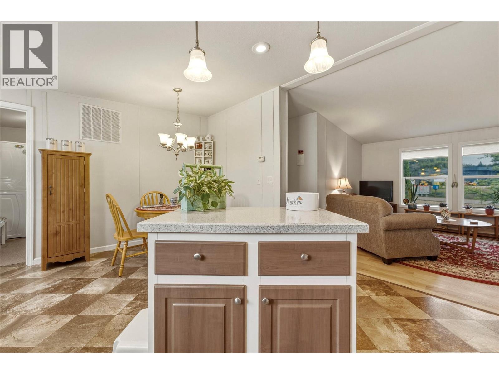 4811 10a Avenue Ne Unit# 24, Salmon Arm, British Columbia  V1E 1C5 - Photo 7 - 10400239