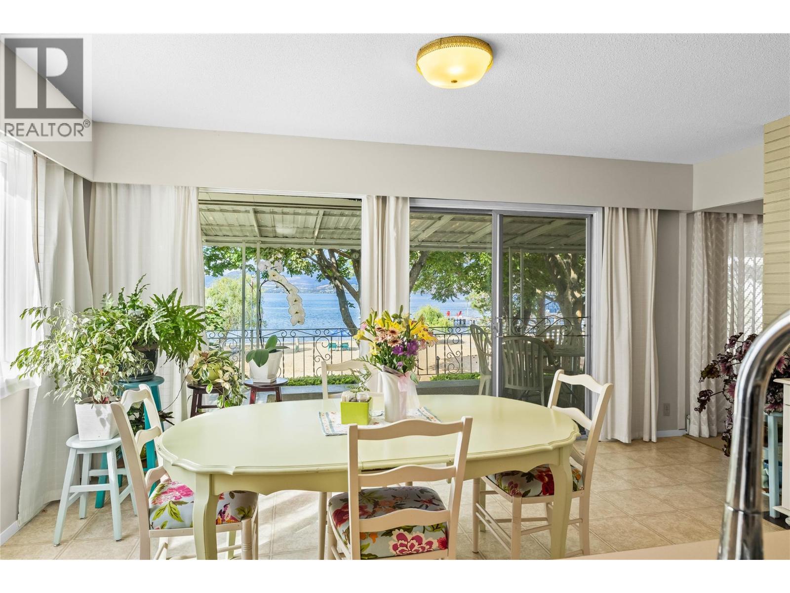 4088 Lakeshore Road, Kelowna, British Columbia  V1W 1V6 - Photo 12 - 10399591