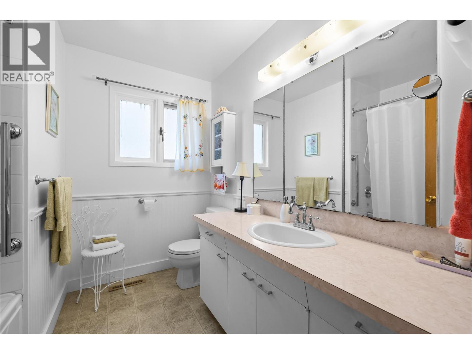 4088 Lakeshore Road, Kelowna, British Columbia  V1W 1V6 - Photo 17 - 10399591