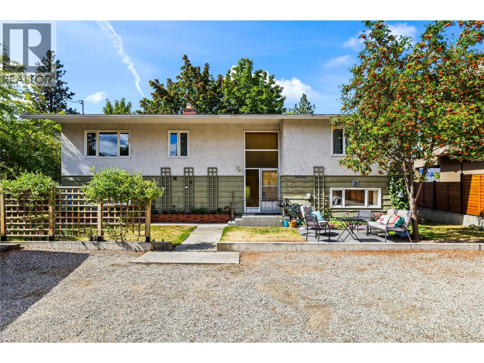 4088 Lakeshore Road, Kelowna, British Columbia  V1W 1V6 - Photo 2 - 10399591