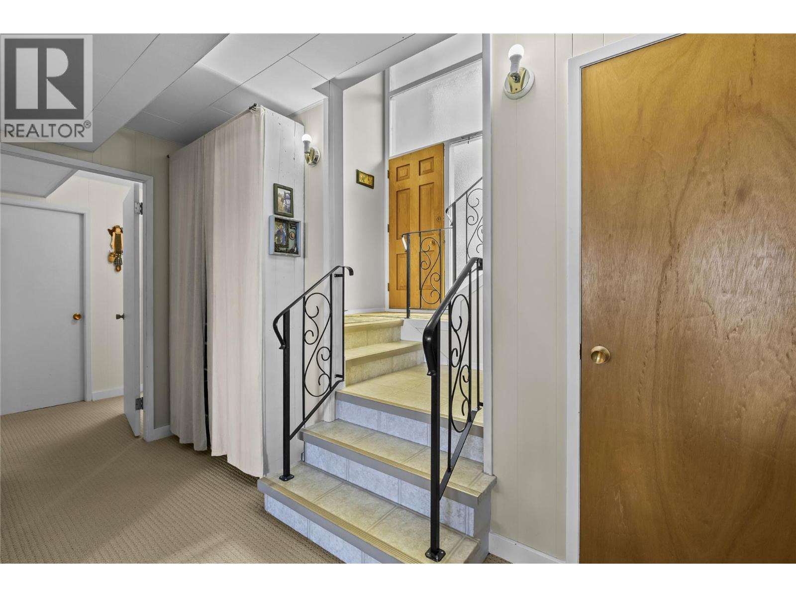 4088 Lakeshore Road, Kelowna, British Columbia  V1W 1V6 - Photo 23 - 10399591