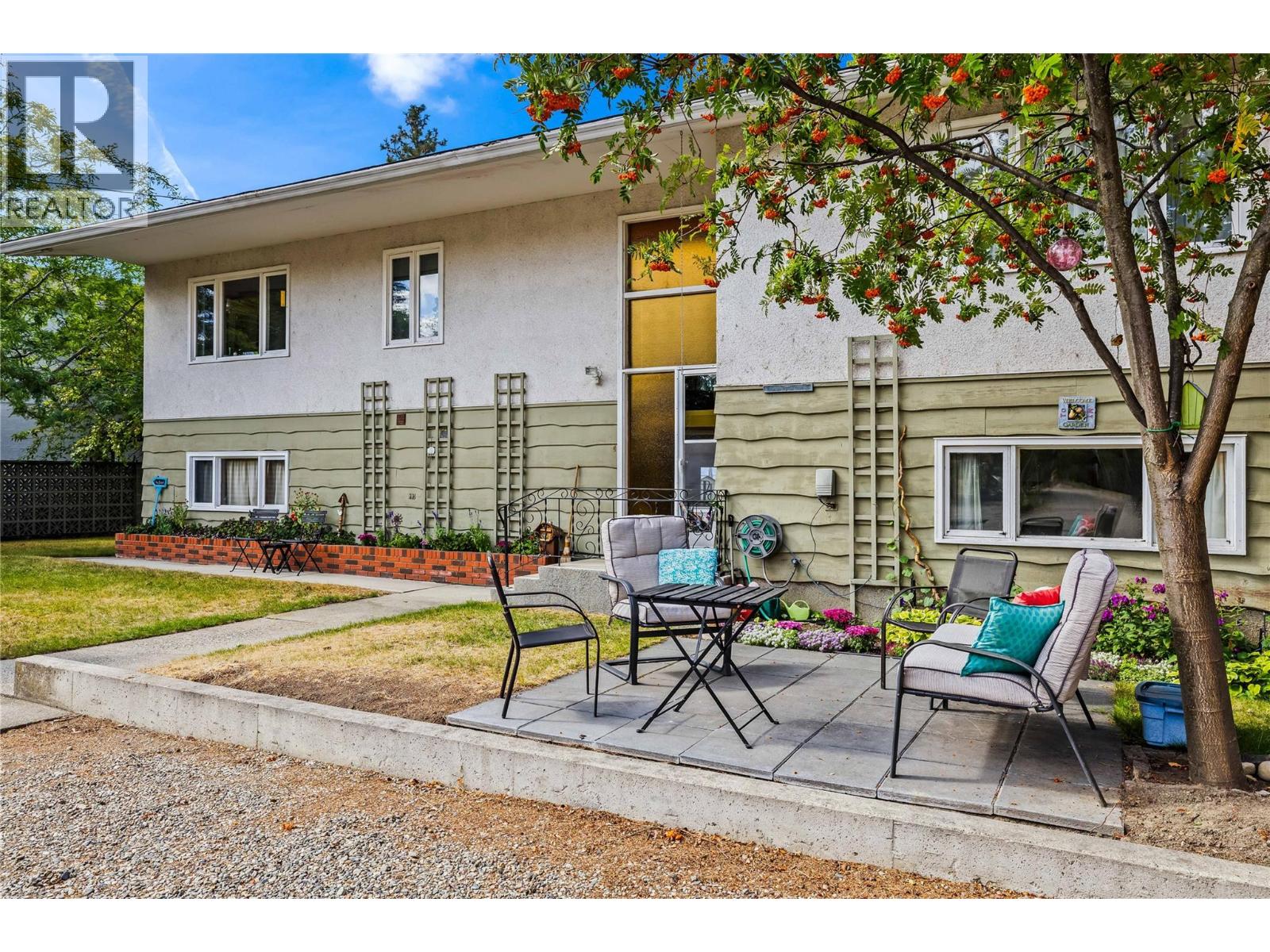 4088 Lakeshore Road, Kelowna, British Columbia  V1W 1V6 - Photo 3 - 10399591