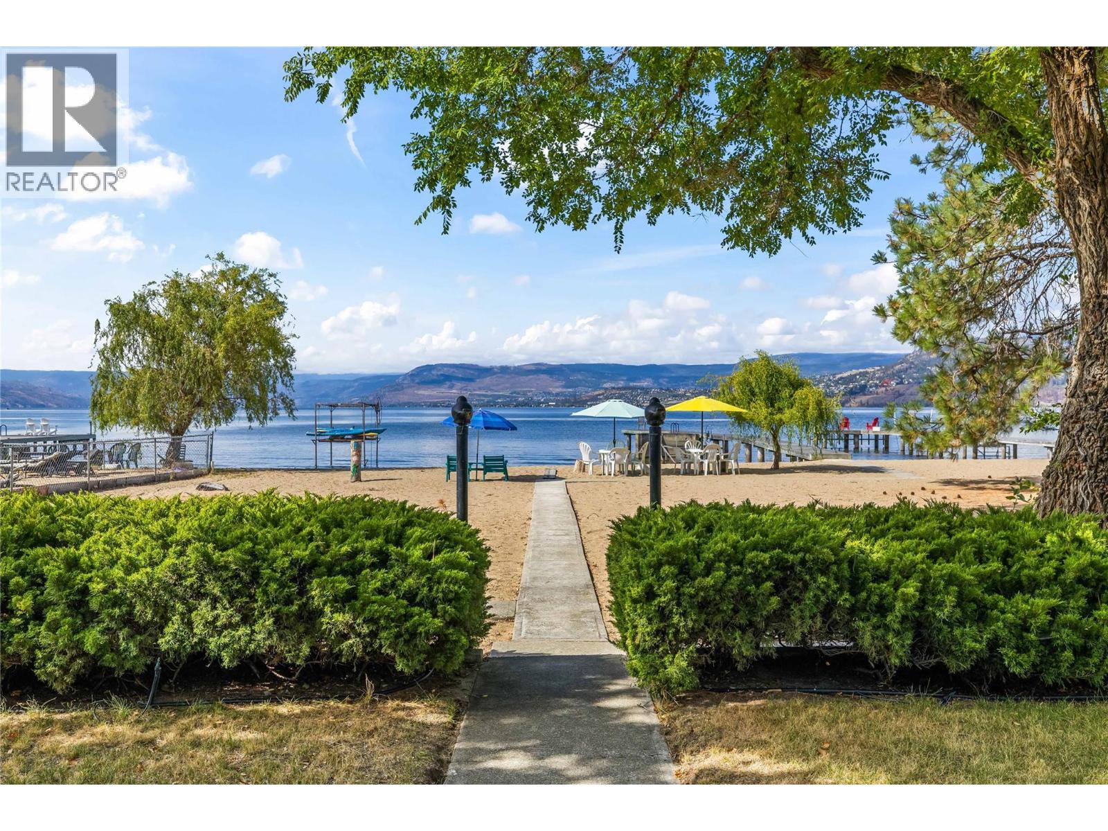 4088 Lakeshore Road, Kelowna, British Columbia  V1W 1V6 - Photo 35 - 10399591