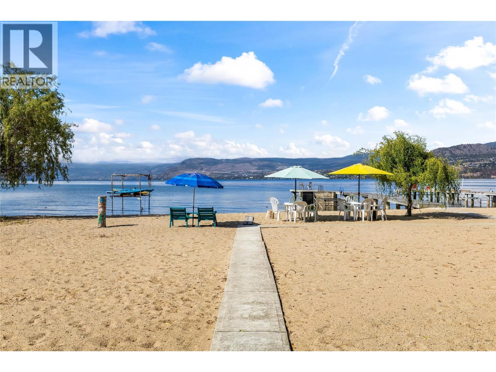 4088 Lakeshore Road, Kelowna, British Columbia  V1W 1V6 - Photo 37 - 10399591