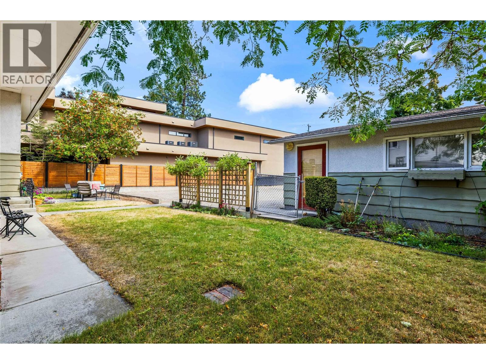 4088 Lakeshore Road, Kelowna, British Columbia  V1W 1V6 - Photo 46 - 10399591