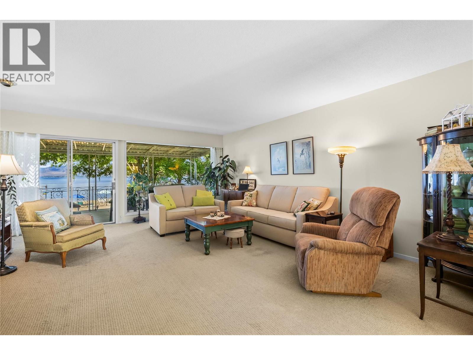 4088 Lakeshore Road, Kelowna, British Columbia  V1W 1V6 - Photo 5 - 10399591