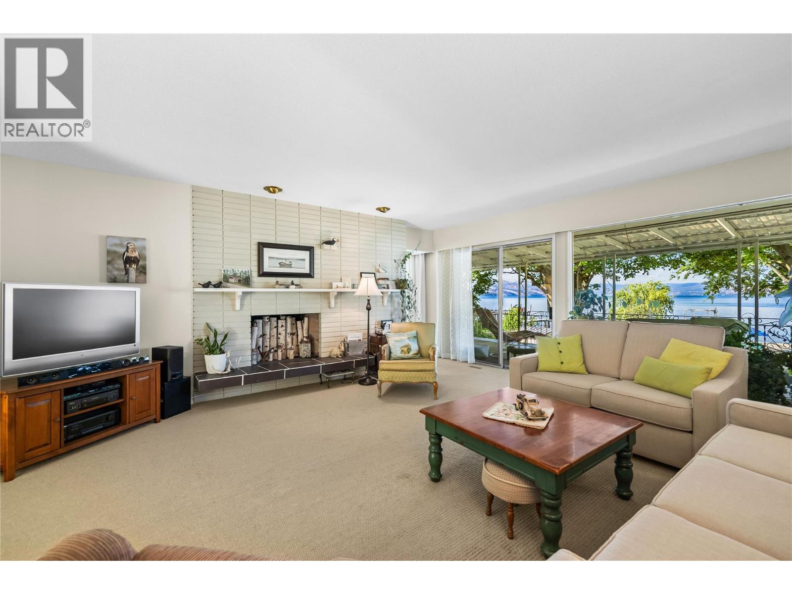 4088 Lakeshore Road, Kelowna, British Columbia  V1W 1V6 - Photo 6 - 10399591