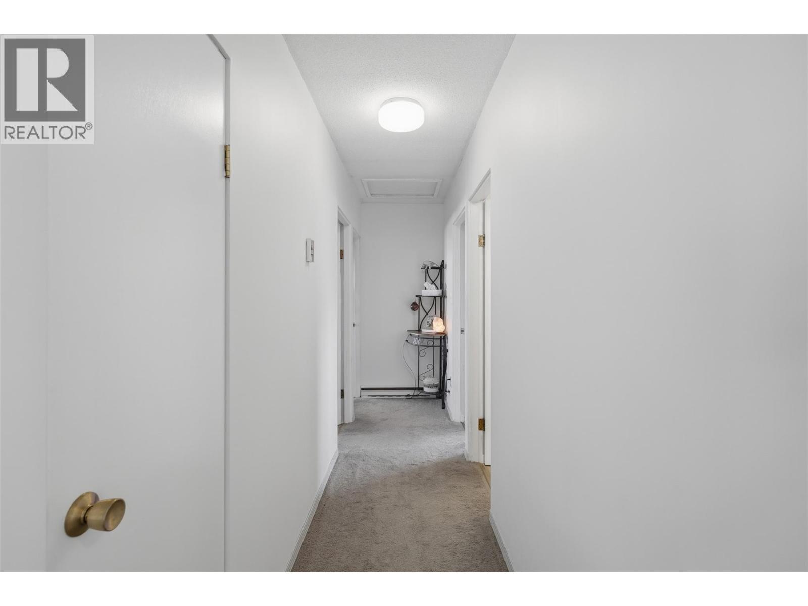 1090 Calmar Place, Kamloops, British Columbia  V2B 4T3 - Photo 24 - 10400282