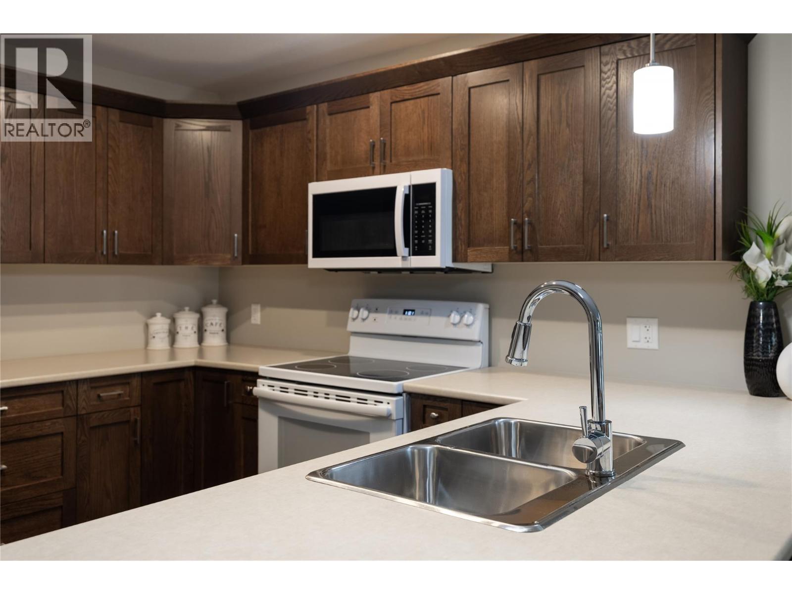 2100 55 Avenue Unit# 56, Vernon, British Columbia  V1T 9Y6 - Photo 10 - 10400108