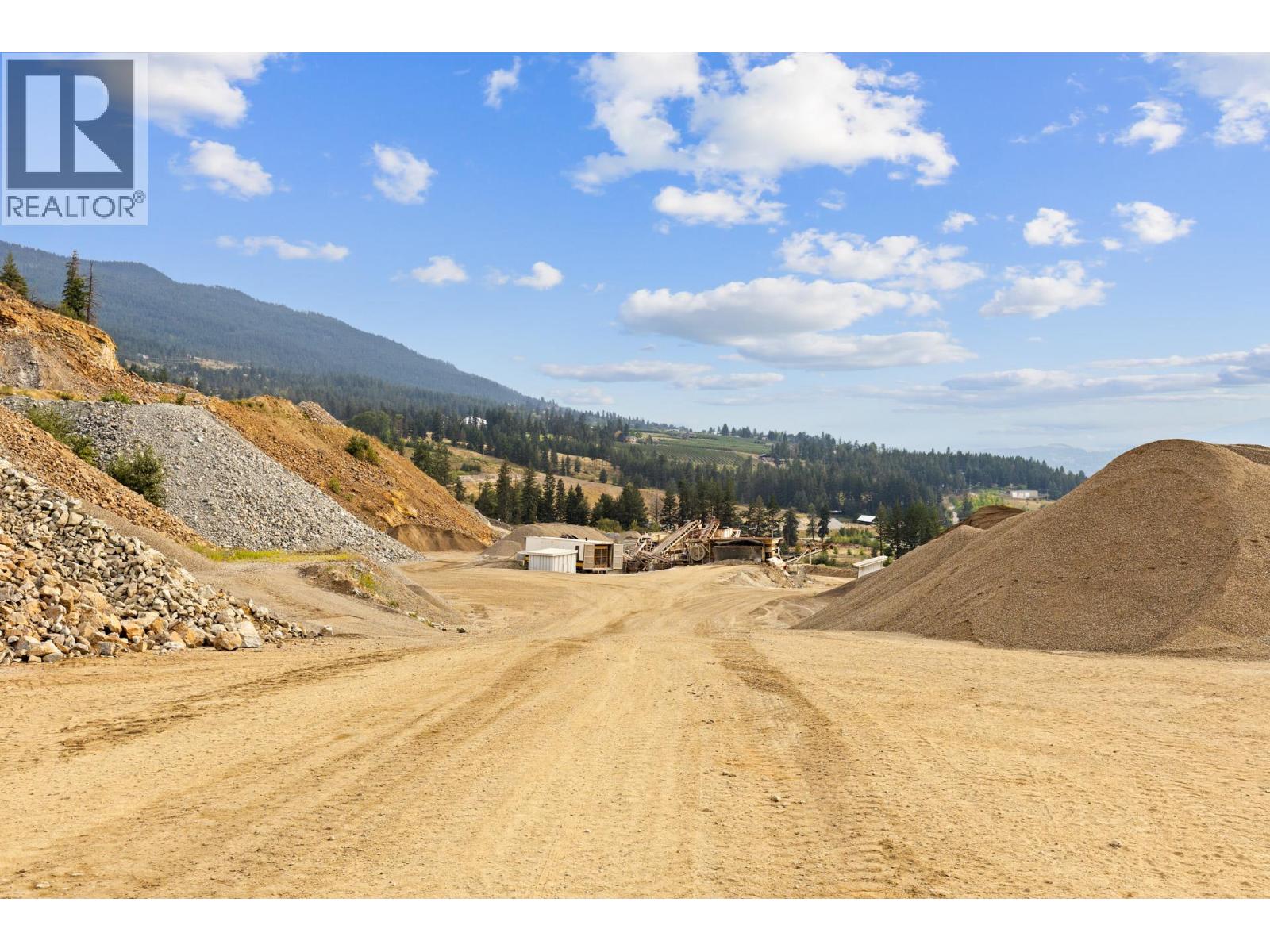 15799 Sawmill Road, Lake Country, British Columbia  V4V 2E2 - Photo 94 - 10400286