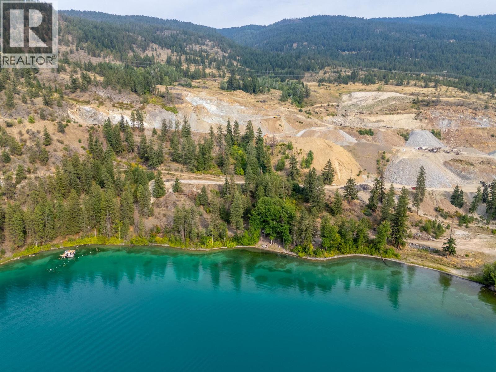 15799 Sawmill Road, Lake Country, British Columbia  V4V 2E2 - Photo 4 - 10400222