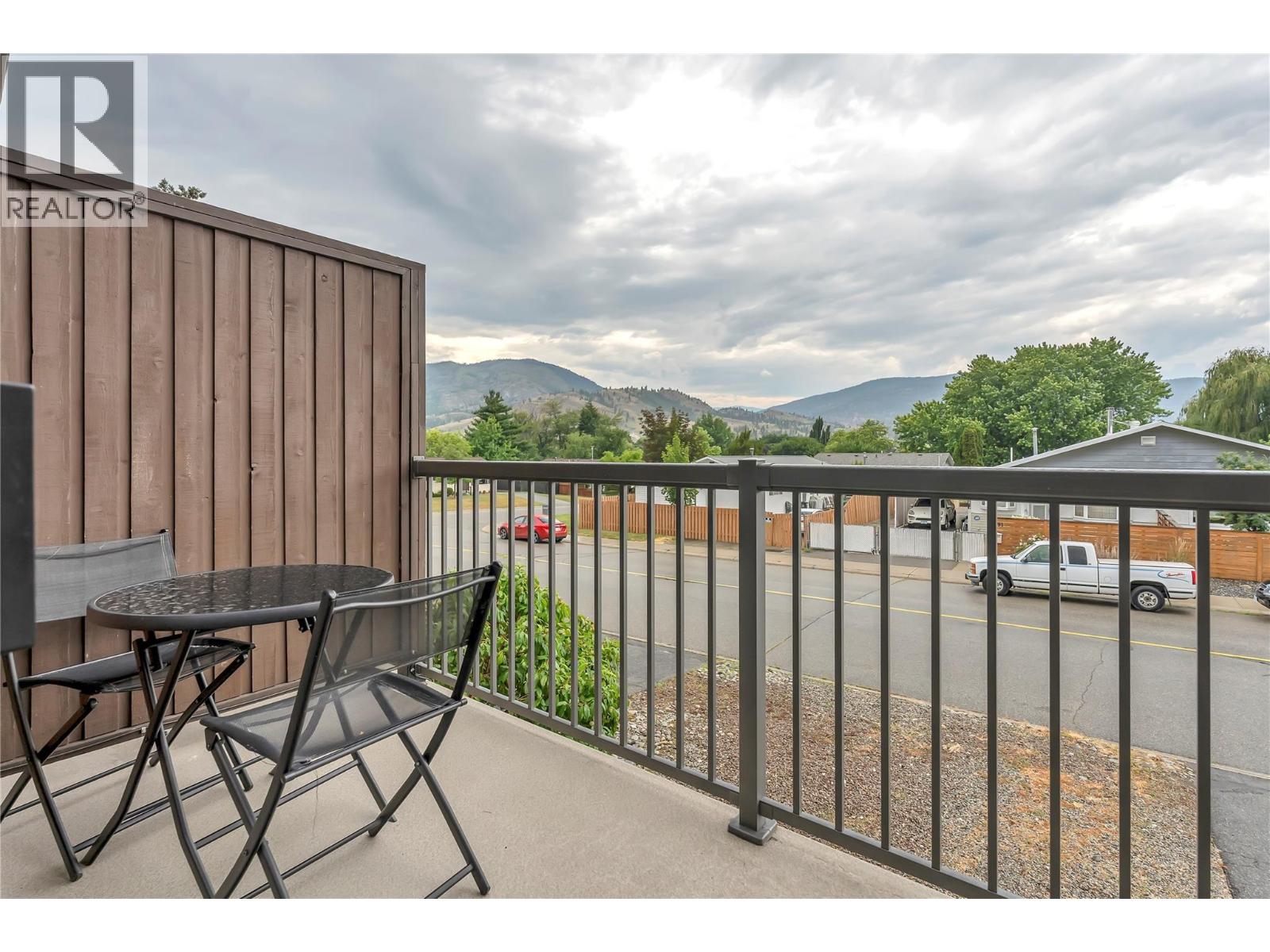 2494 Cornwall Drive, Penticton, British Columbia  V2A 6R7 - Photo 13 - 10400368