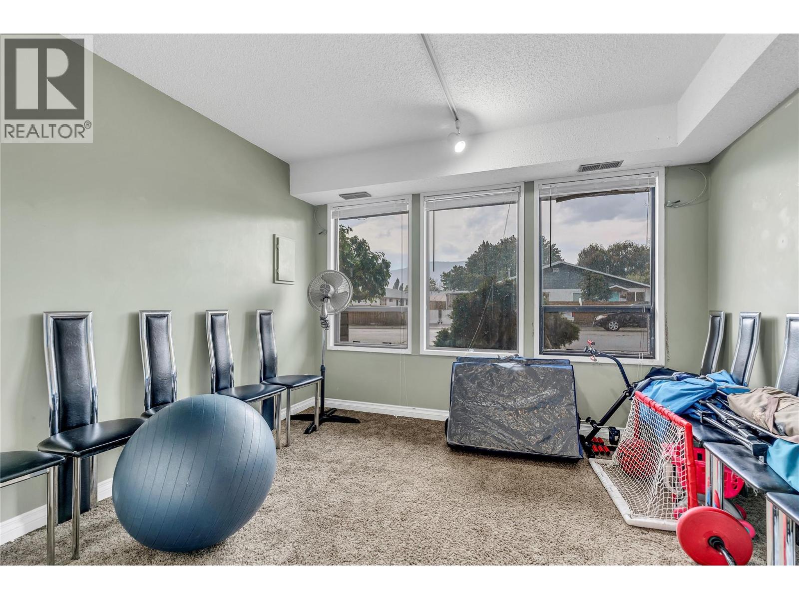 2494 Cornwall Drive, Penticton, British Columbia  V2A 6R7 - Photo 24 - 10400368