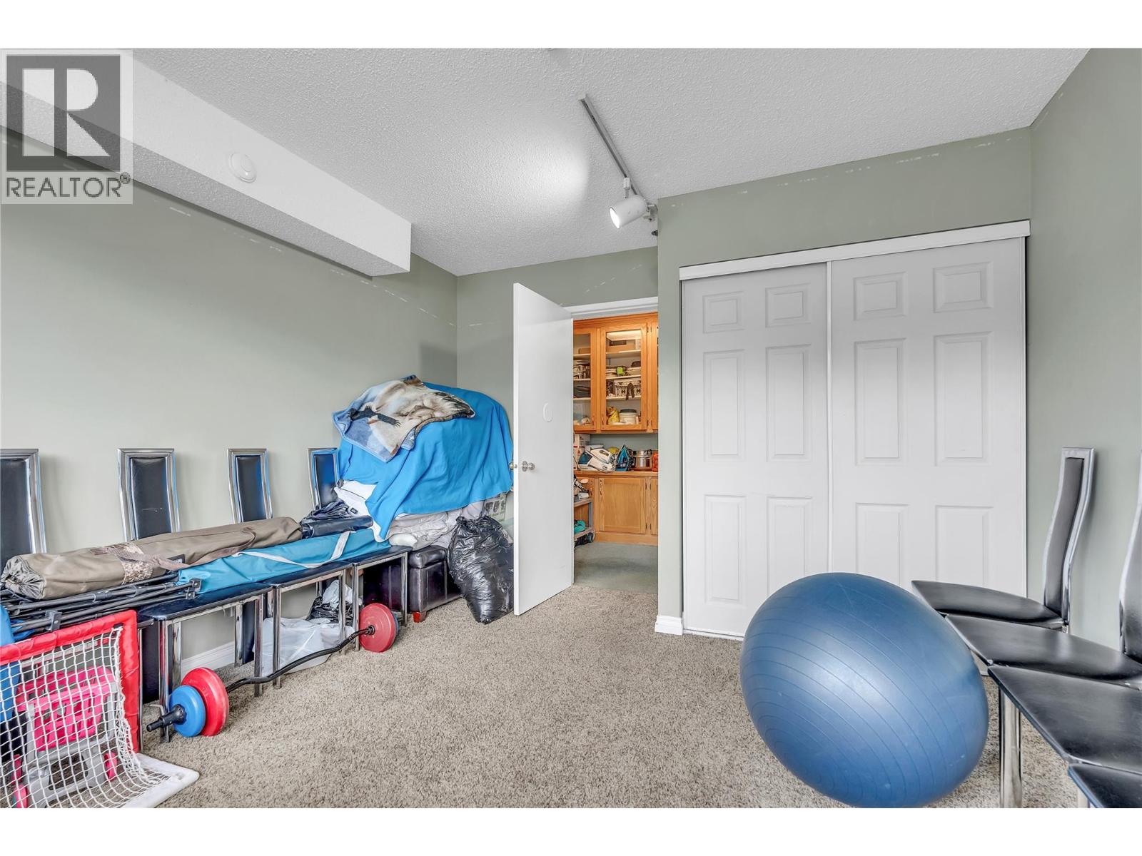 2494 Cornwall Drive, Penticton, British Columbia  V2A 6R7 - Photo 25 - 10400368