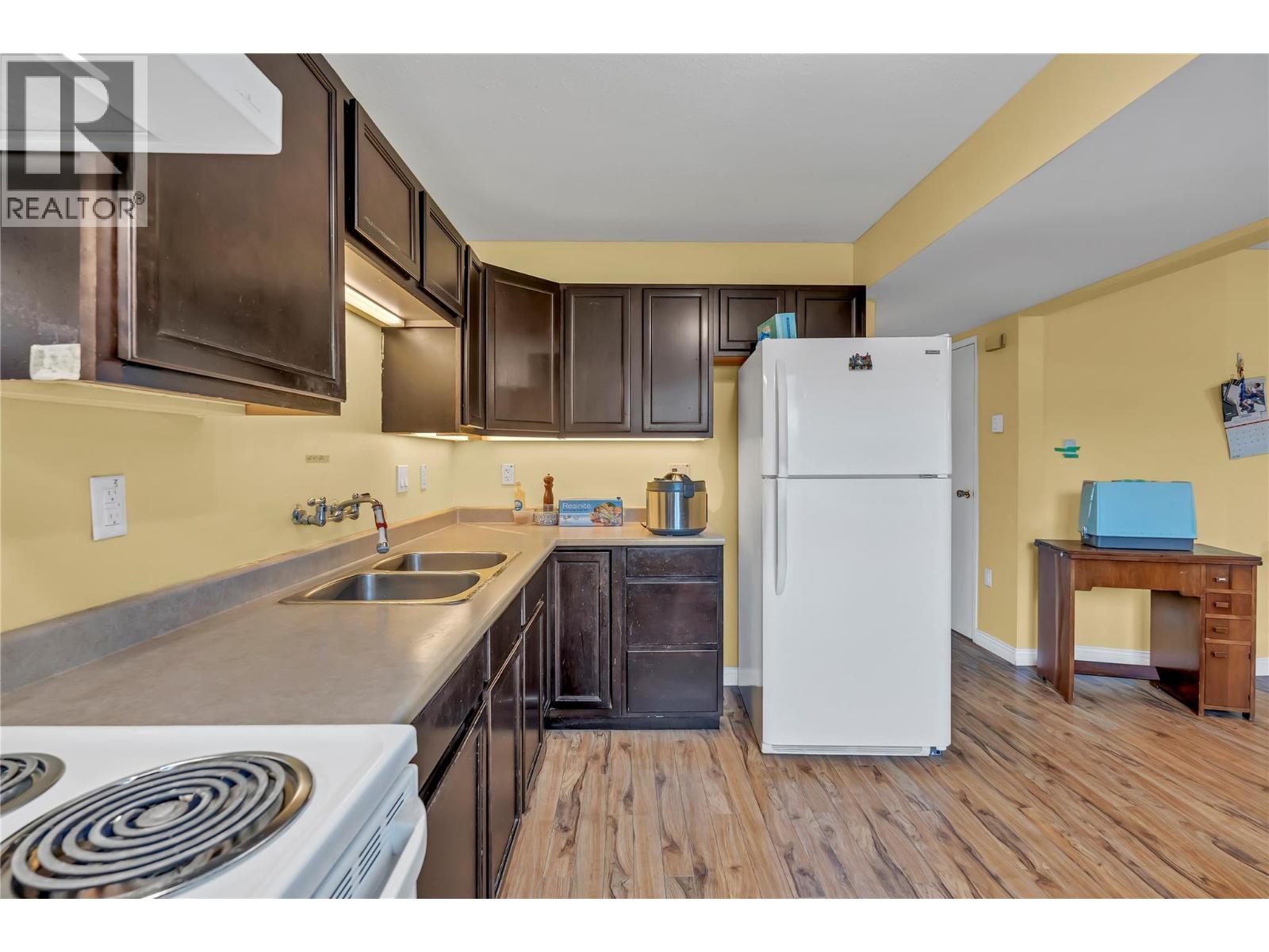 2494 Cornwall Drive, Penticton, British Columbia  V2A 6R7 - Photo 29 - 10400368