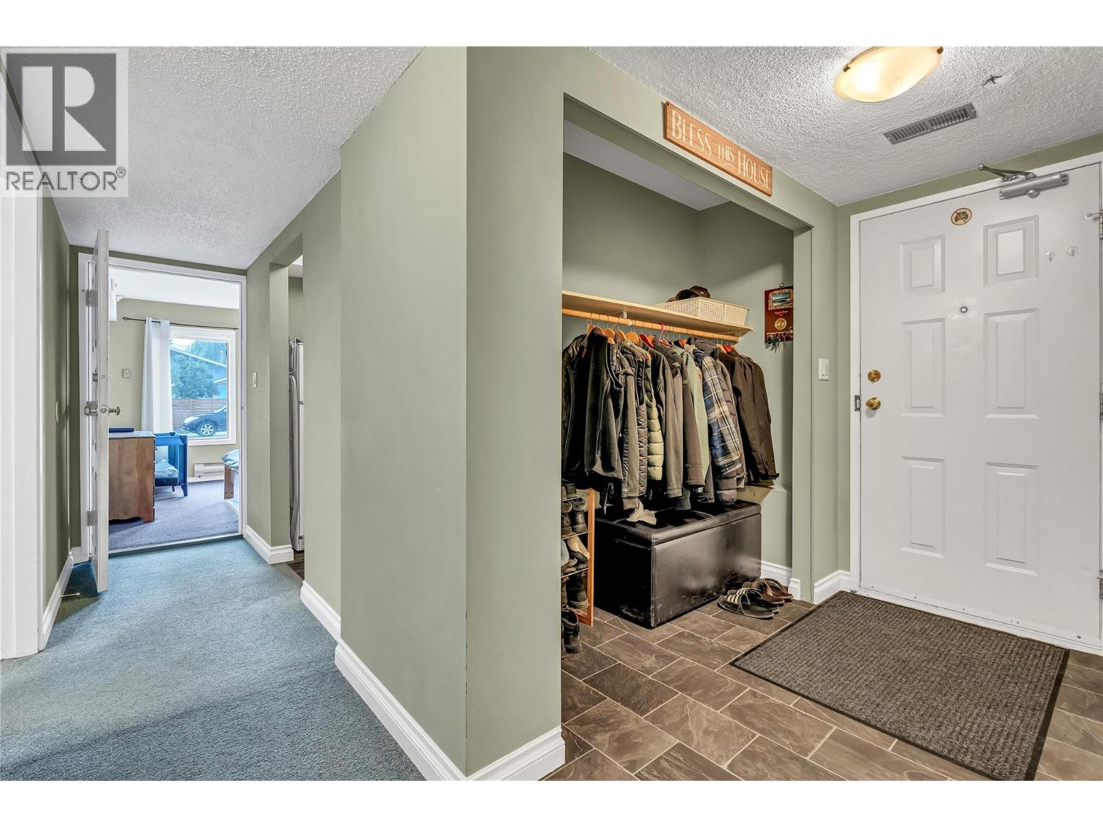 2494 Cornwall Drive, Penticton, British Columbia  V2A 6R7 - Photo 3 - 10400368