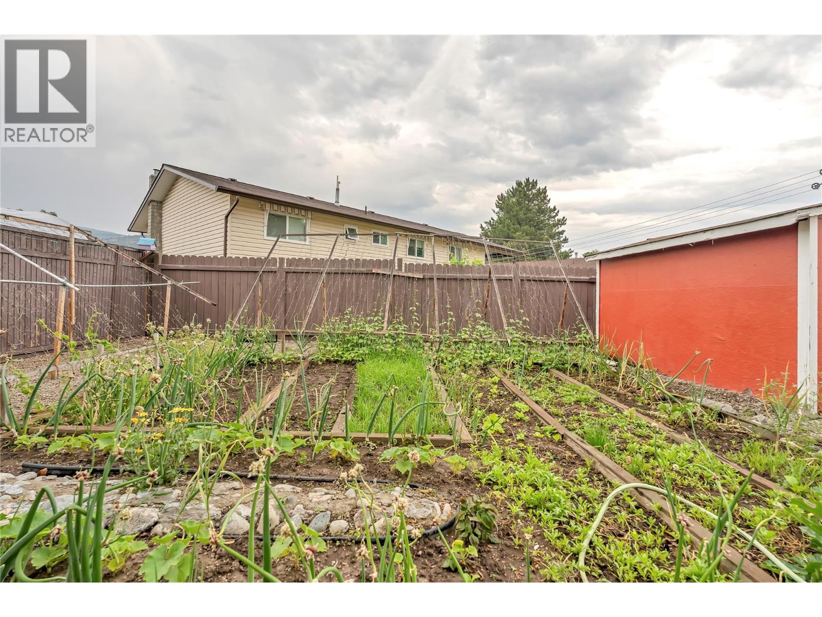 2494 Cornwall Drive, Penticton, British Columbia  V2A 6R7 - Photo 40 - 10400368