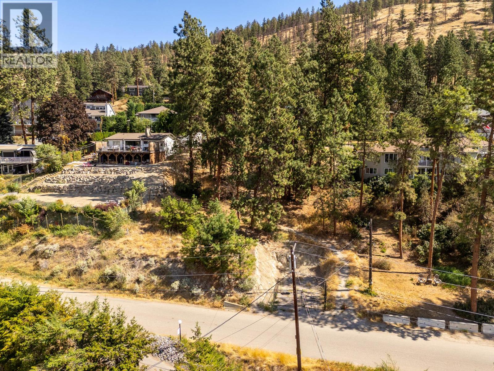 2044 Bennett Road, Kelowna, British Columbia  V1V 2C1 - Photo 18 - 10400122