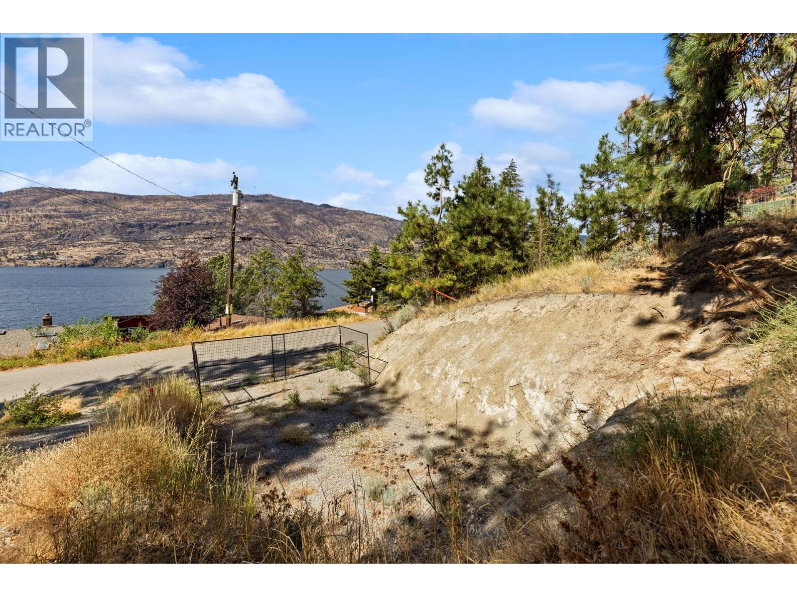 2044 Bennett Road, Kelowna, British Columbia  V1V 2C1 - Photo 23 - 10400122
