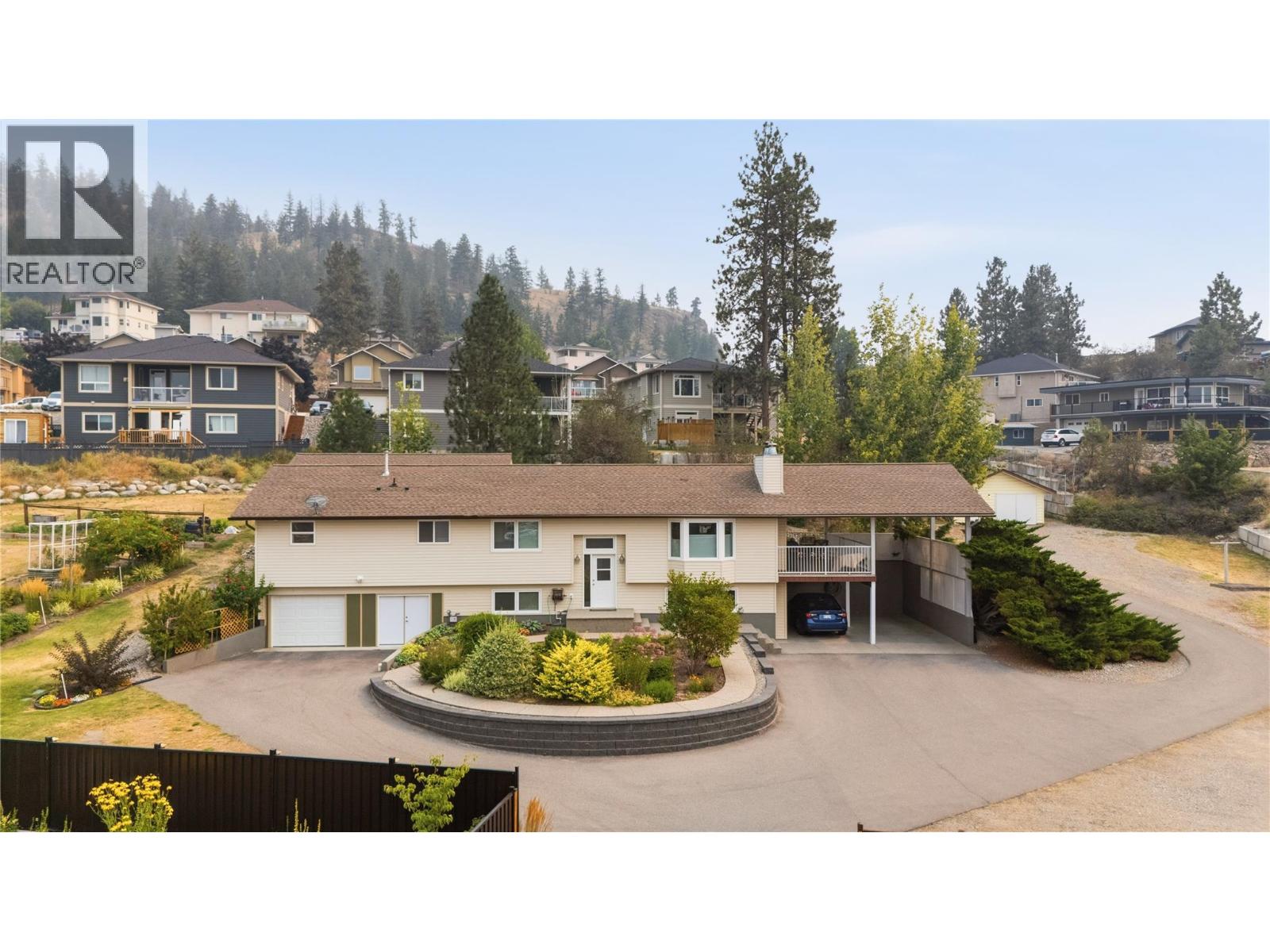 9181 Alder Street, Summerland, British Columbia  V0H 1Z2 - Photo 2 - 10400033