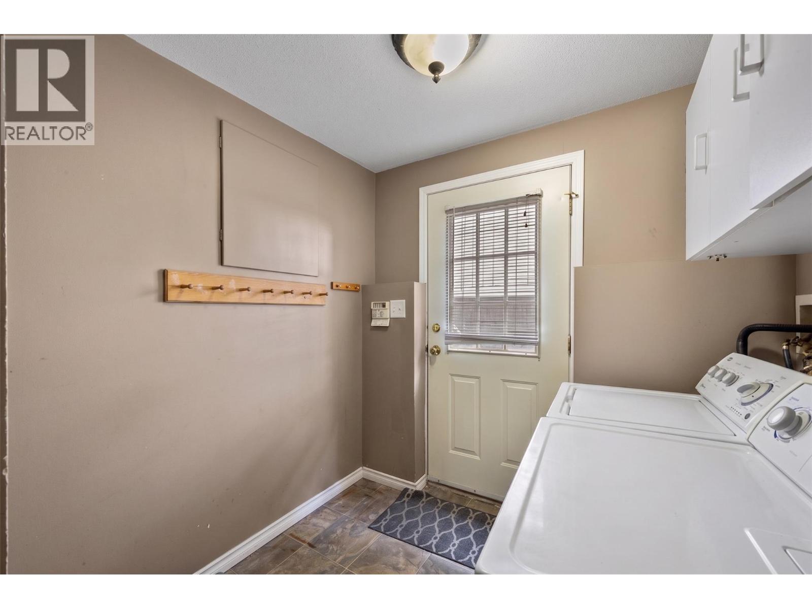 2277 Turnberry Place, Kamloops, British Columbia  V1S 1S9 - Photo 9 - 10400367