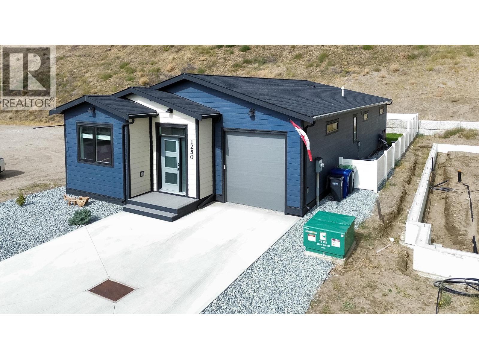 1250 Copper Road, Oliver, British Columbia  V0H 1T5 - Photo 1 - 10400340