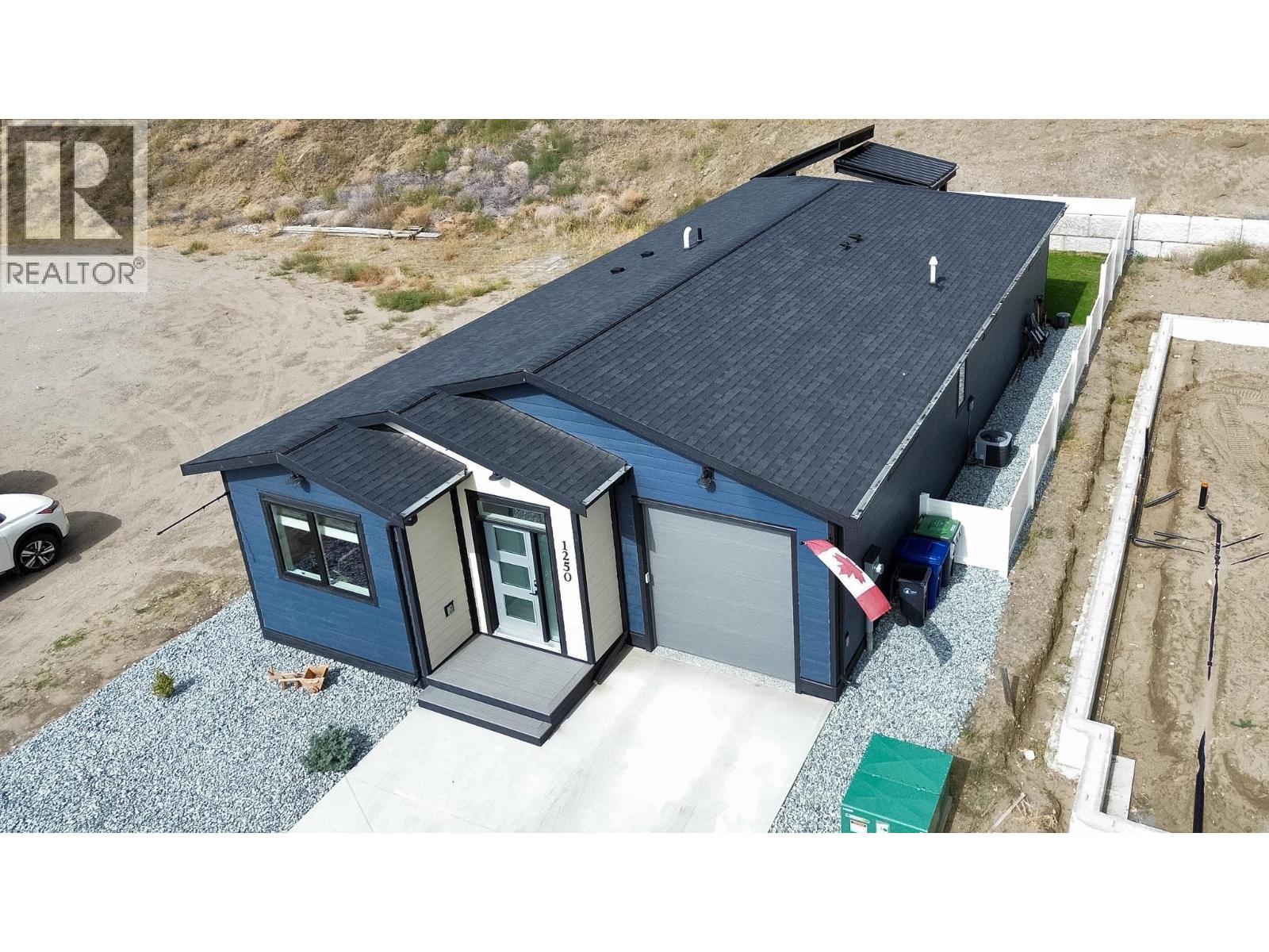 1250 Copper Road, Oliver, British Columbia  V0H 1T5 - Photo 3 - 10400340