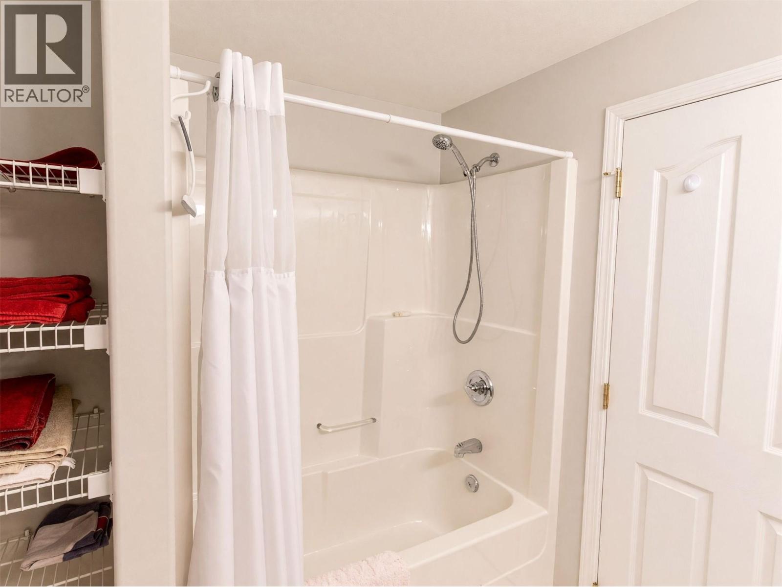2600 Fairway Place, Blind Bay, British Columbia  V0E 1H2 - Photo 25 - 10400200