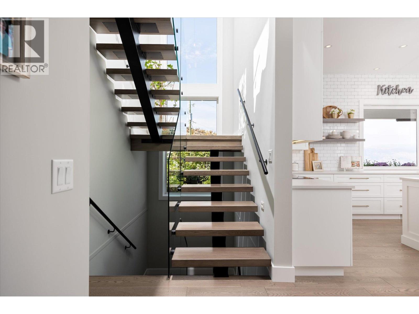 146 Timberline Road, Kelowna, British Columbia  V1W 4J6 - Photo 38 - 10400008
