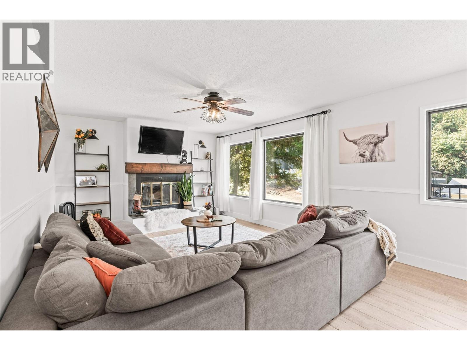 3925 Highland Park Crescent, Armstrong, British Columbia  V4Y 0K2 - Photo 8 - 10397330