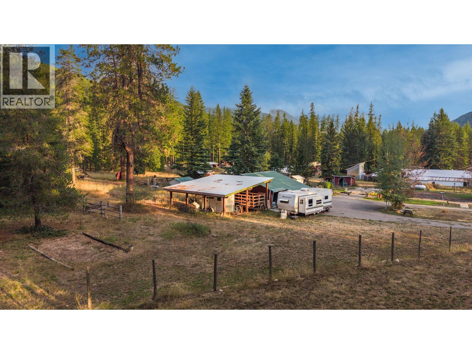 1368 Wenger Road, Arrow Creek, British Columbia  V0B 1G9 - Photo 1 - 10400236