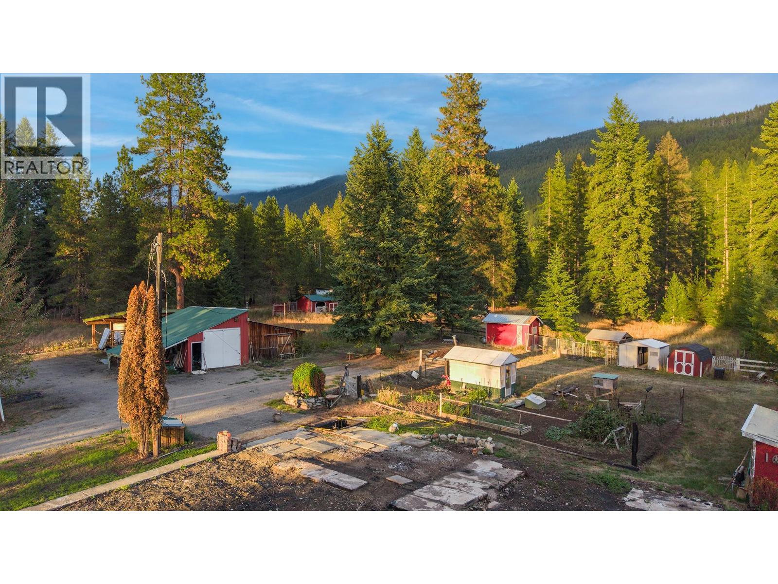 1368 Wenger Road, Arrow Creek, British Columbia  V0B 1G9 - Photo 2 - 10400236