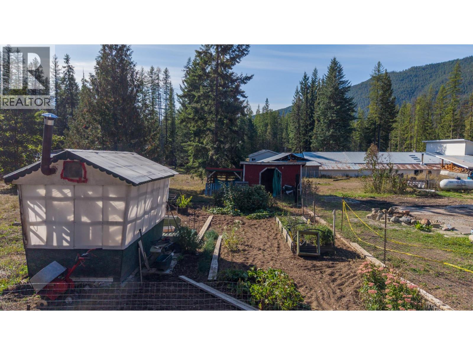 1368 Wenger Road, Arrow Creek, British Columbia  V0B 1G9 - Photo 27 - 10400236