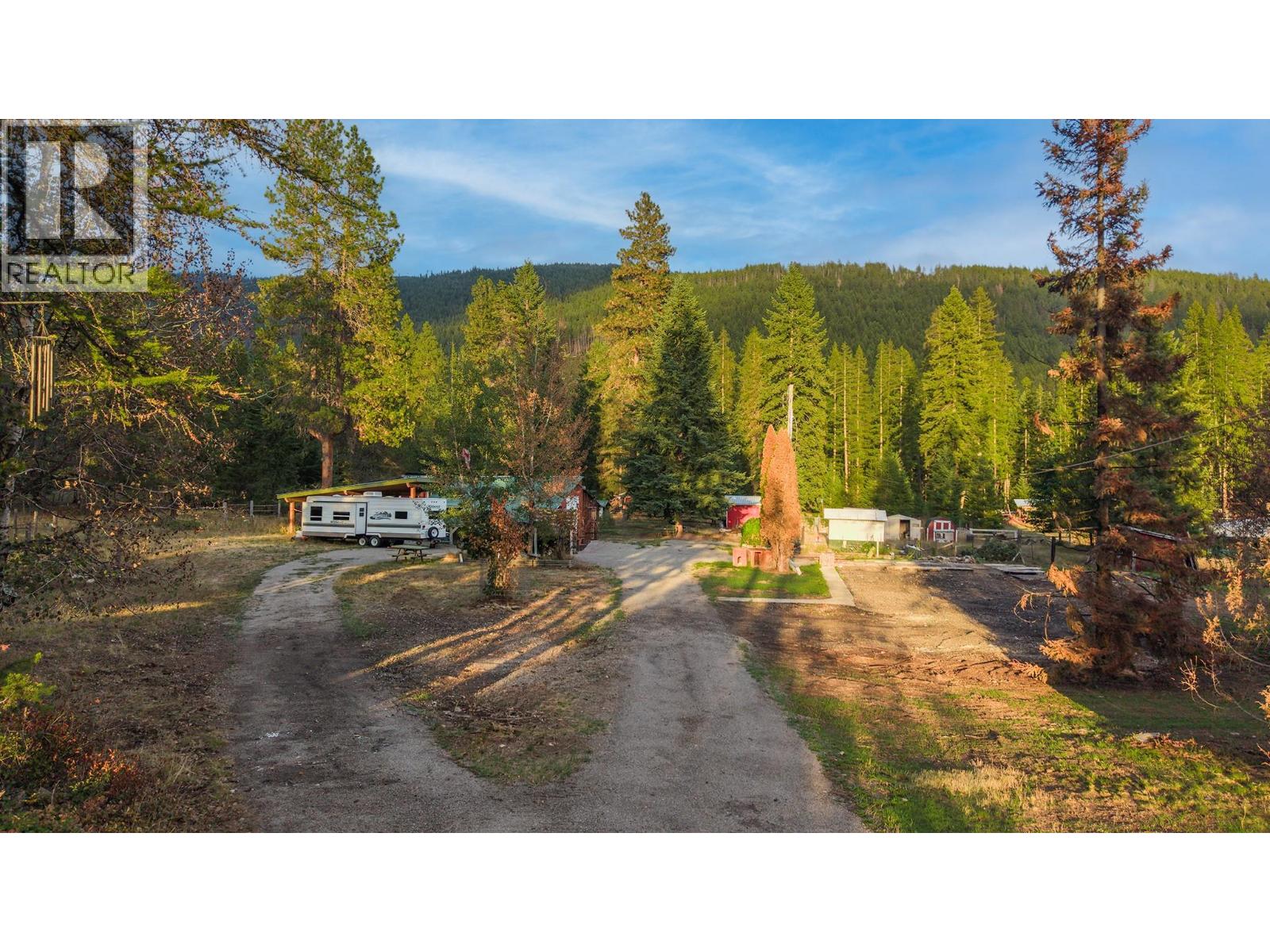 1368 Wenger Road, Arrow Creek, British Columbia  V0B 1G9 - Photo 4 - 10400236
