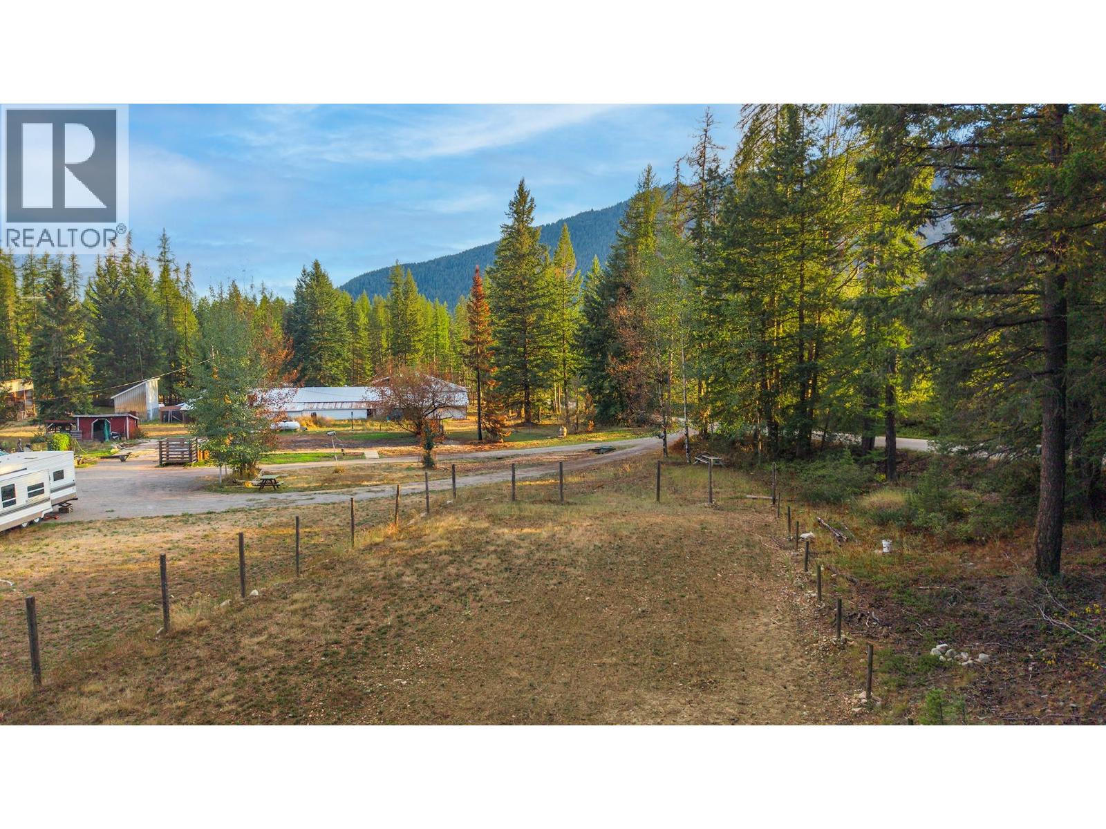 1368 Wenger Road, Arrow Creek, British Columbia  V0B 1G9 - Photo 7 - 10400236