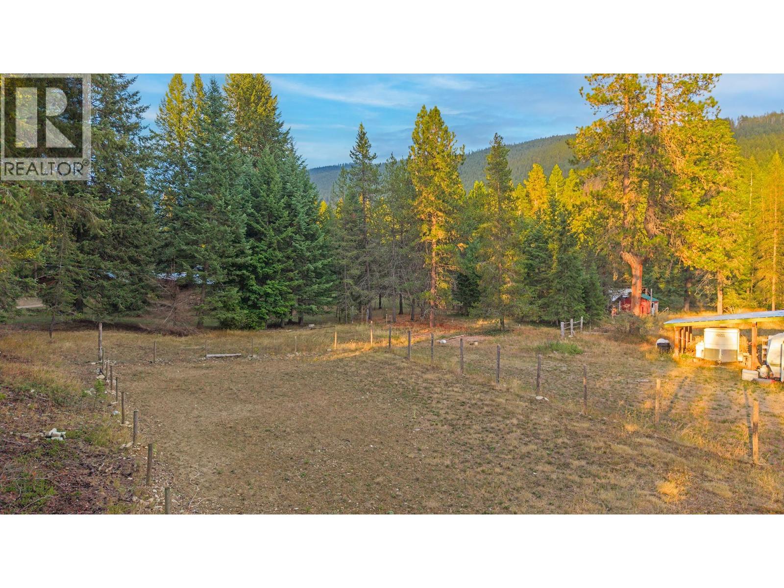 1368 Wenger Road, Arrow Creek, British Columbia  V0B 1G9 - Photo 9 - 10400236