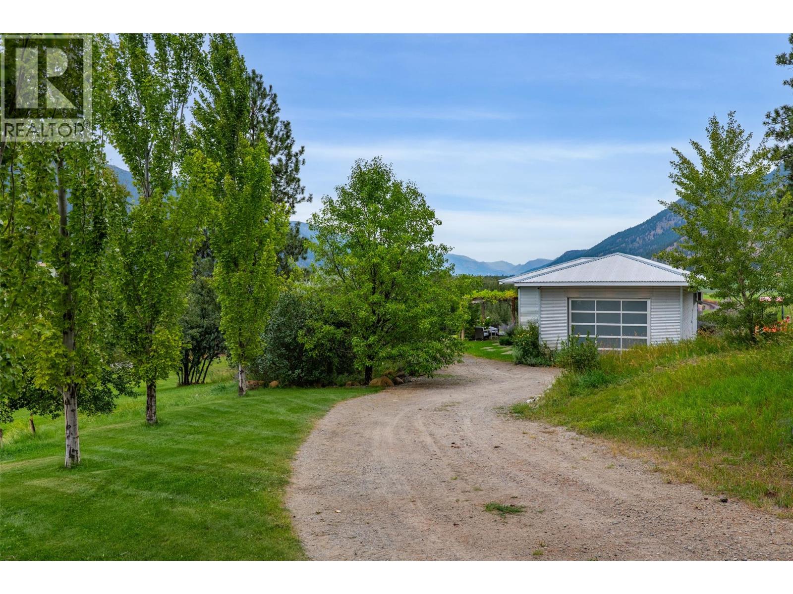 8121 Lyons Road, Kamloops, British Columbia  V0E 1Z2 - Photo 7 - 10400196