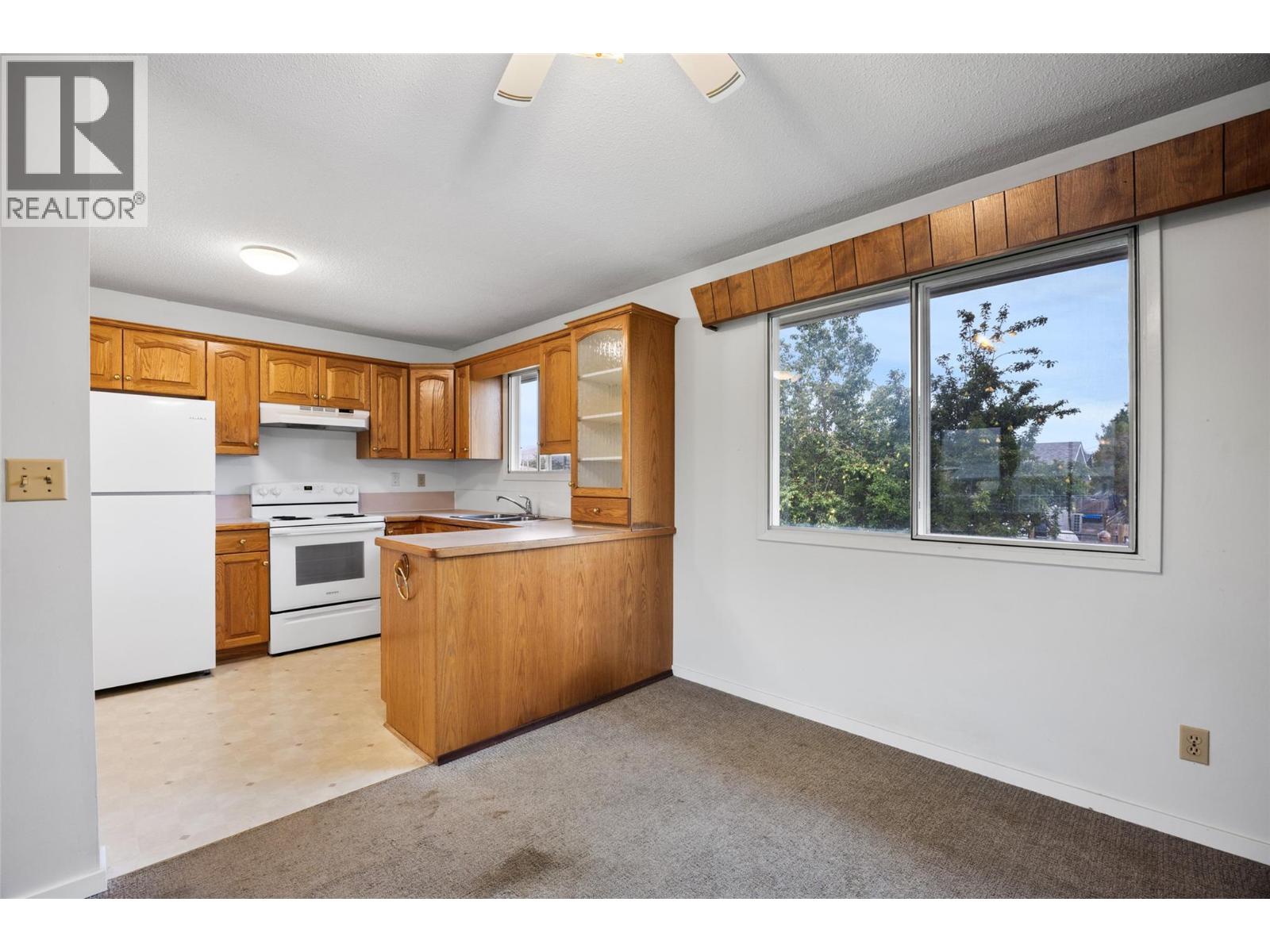 650 Richmond Avenue, Kamloops, British Columbia  V2B 1T6 - Photo 8 - 10353373