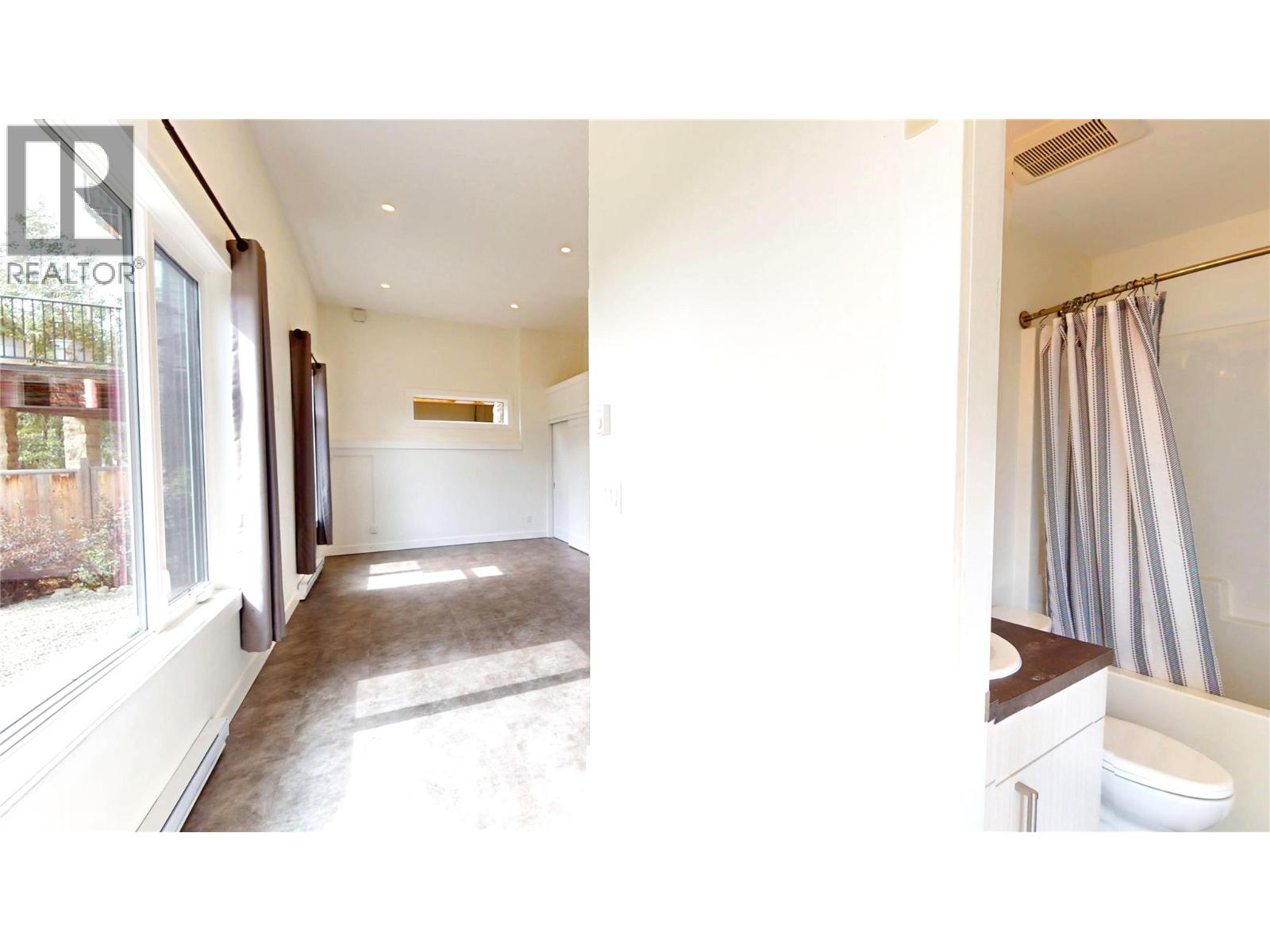 1007 Silvertip Road, Rossland, British Columbia  V0G 1Y0 - Photo 33 - 10400224