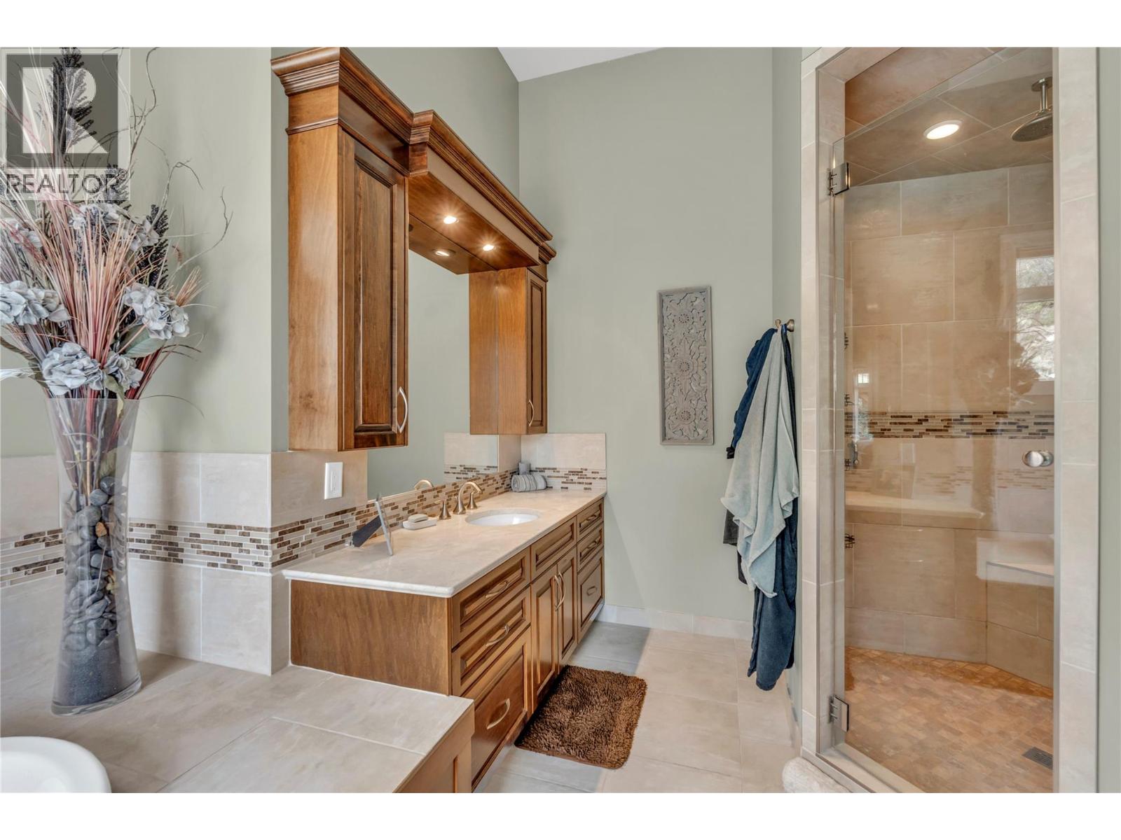 3789 Mclean Creek Road, Okanagan Falls, British Columbia  V0H 1R1 - Photo 22 - 10400267