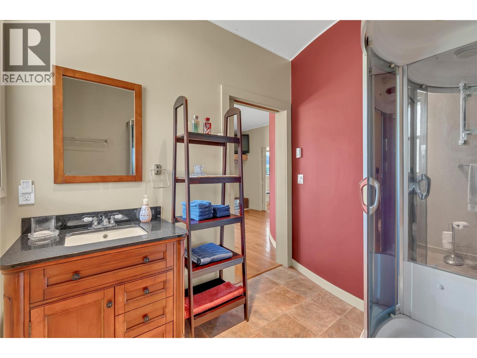 8705 Road 22 Road, Oliver, British Columbia  V0H 1T1 - Photo 33 - 10400216
