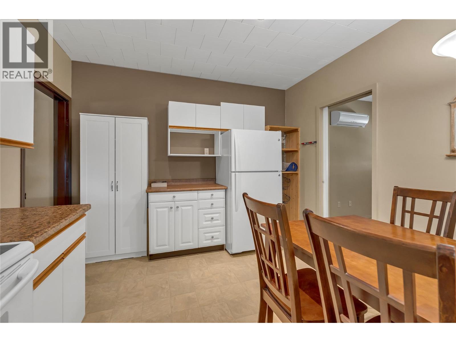 8705 Road 22 Road, Oliver, British Columbia  V0H 1T1 - Photo 59 - 10400215