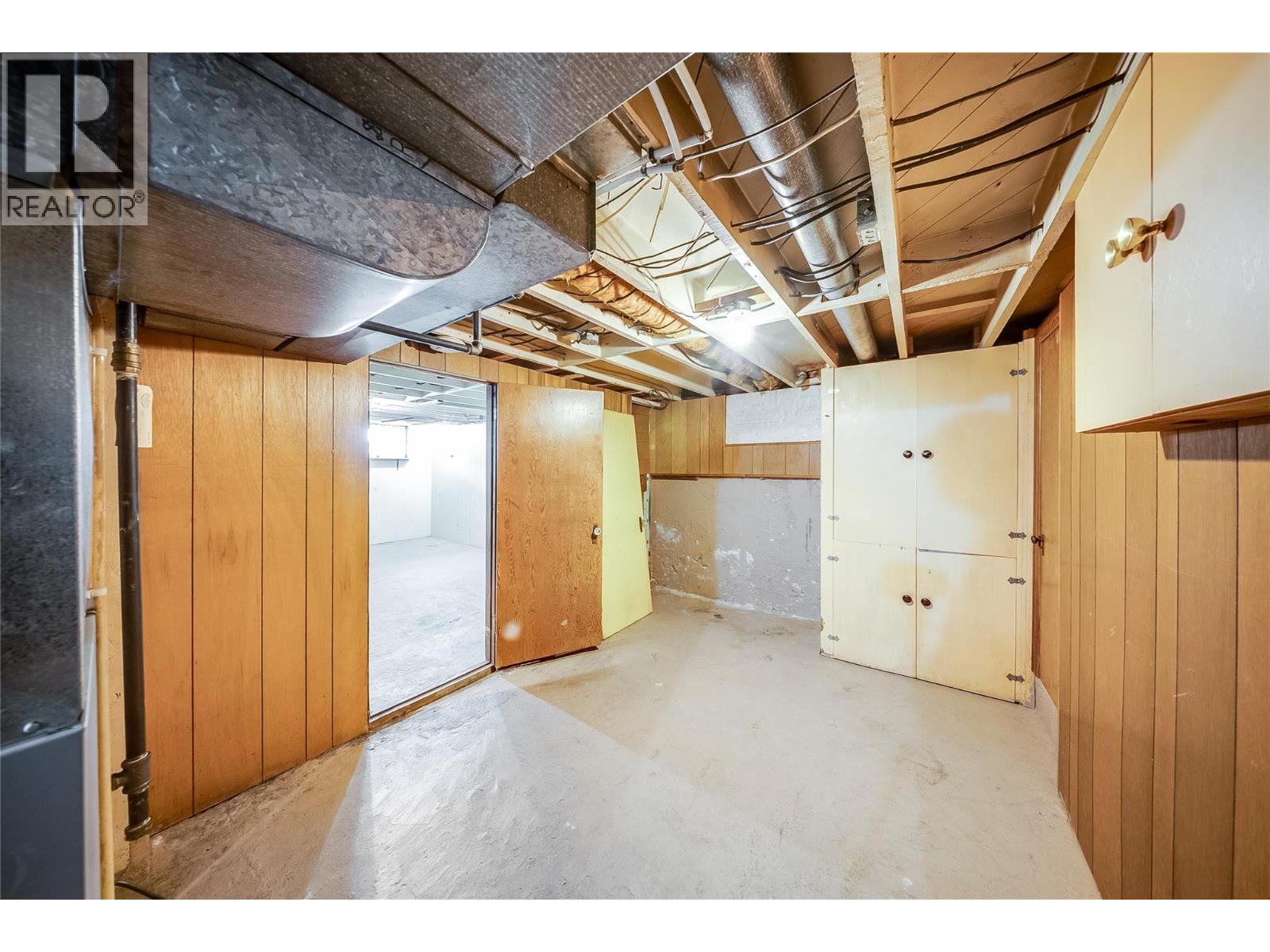 2258 Eighth Avenue, Trail, British Columbia  V1R 3E3 - Photo 20 - 10396956