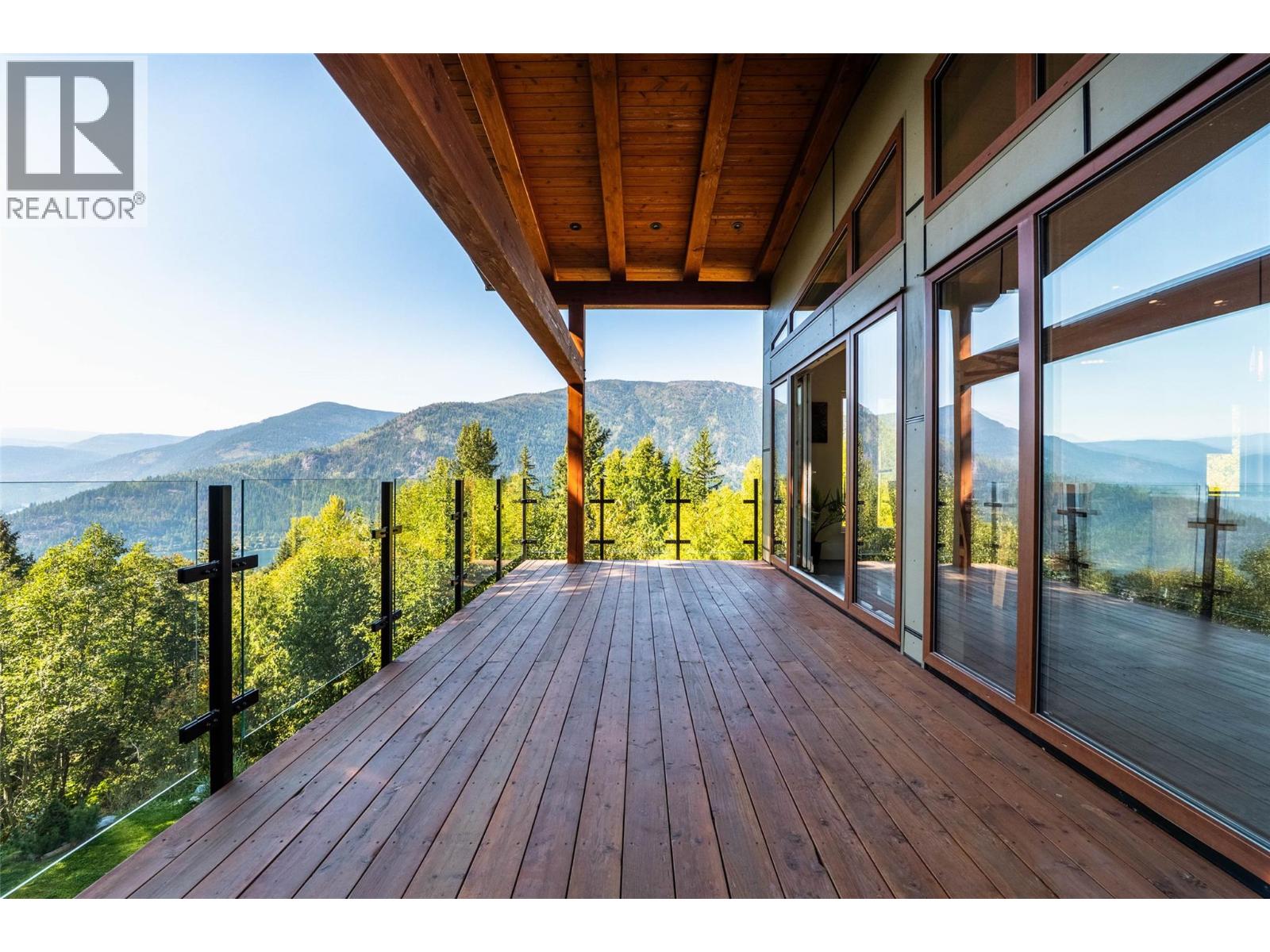 1409 Ash Street, Nelson, British Columbia  V1L 2J3 - Photo 4 - 10400377